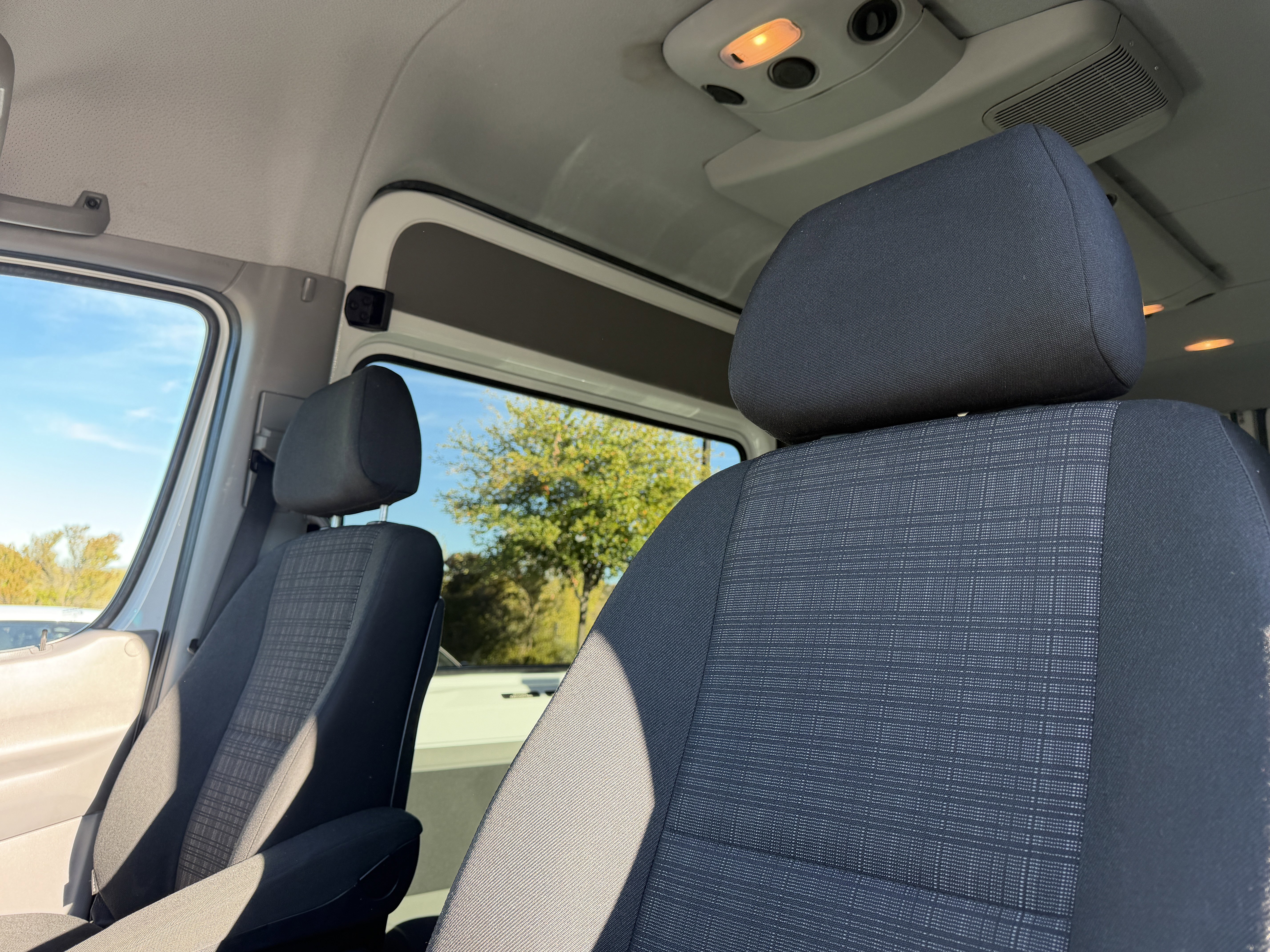 Used 2017 Mercedes-Benz Sprinter 2500 image 19