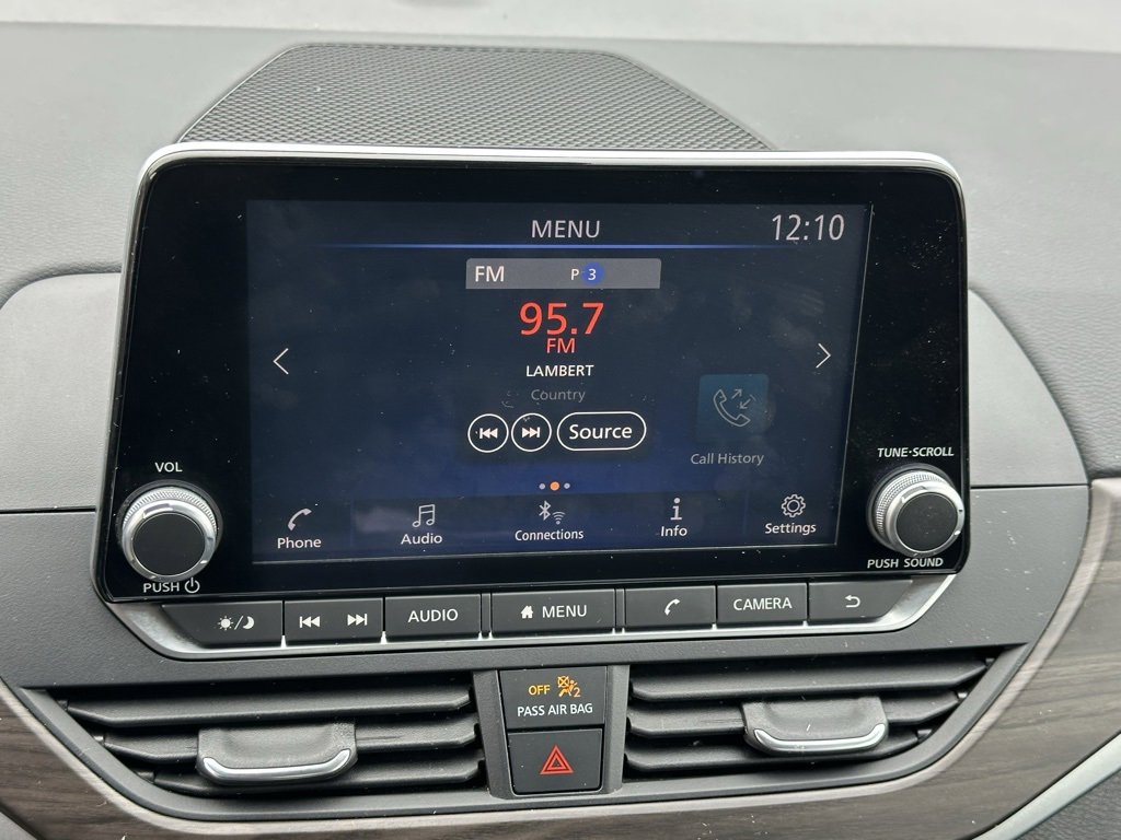 Used 2024 Nissan Altima 2.5 SV image 25