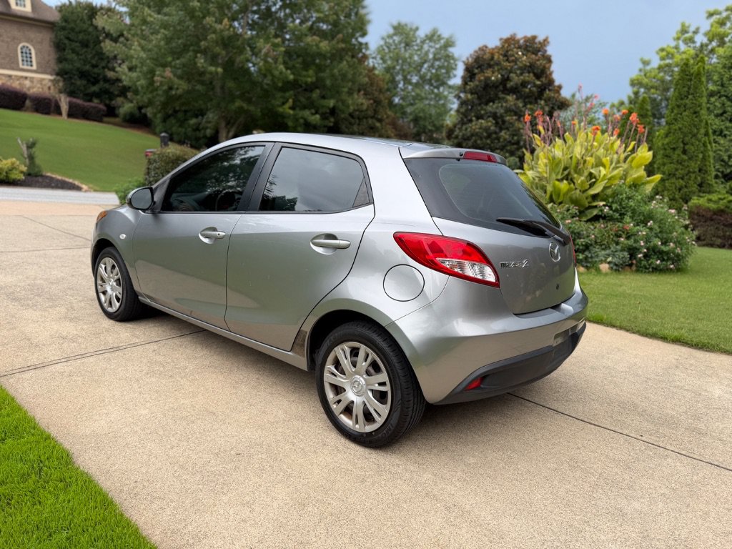 Used 2013 MAZDA MAZDA2 Sport FWD image 8