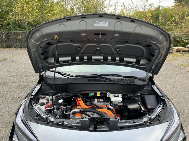 New 2027 Chevrolet Bolt RS w/ Technology Package FWD image 29