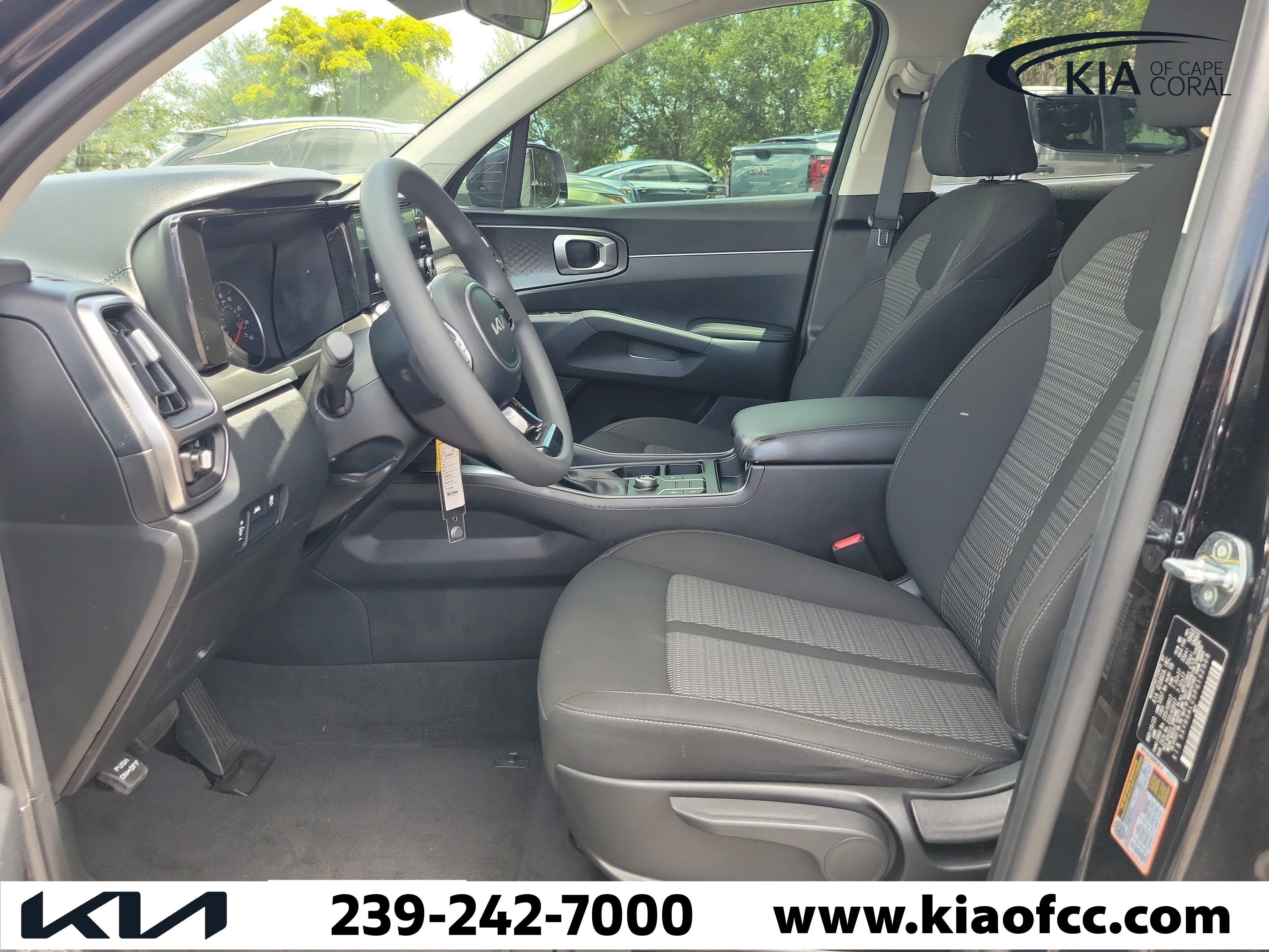 Used 2023 Kia Sorento LX FWD image 20