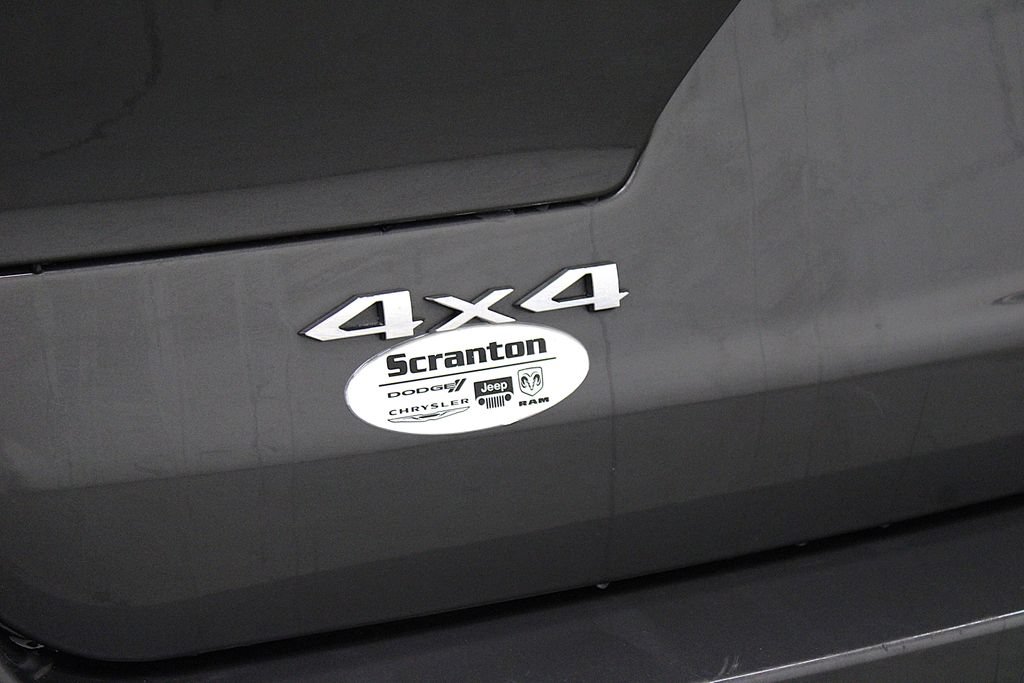 Certified 2023 Jeep Grand Cherokee L Limited AWD/4WD image 48