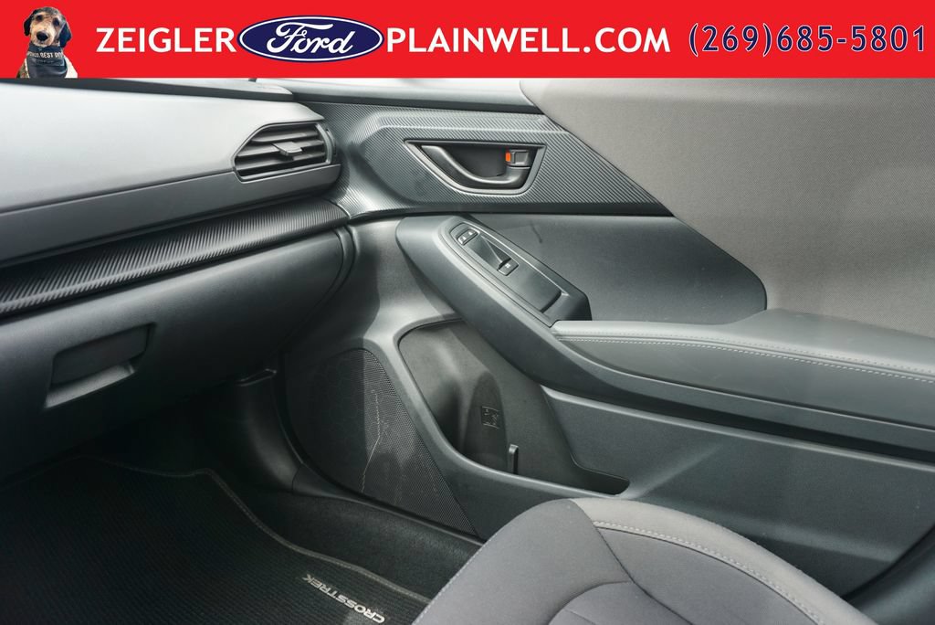 Used 2025 Subaru Crosstrek 2.5i Premium AWD/4WD image 29