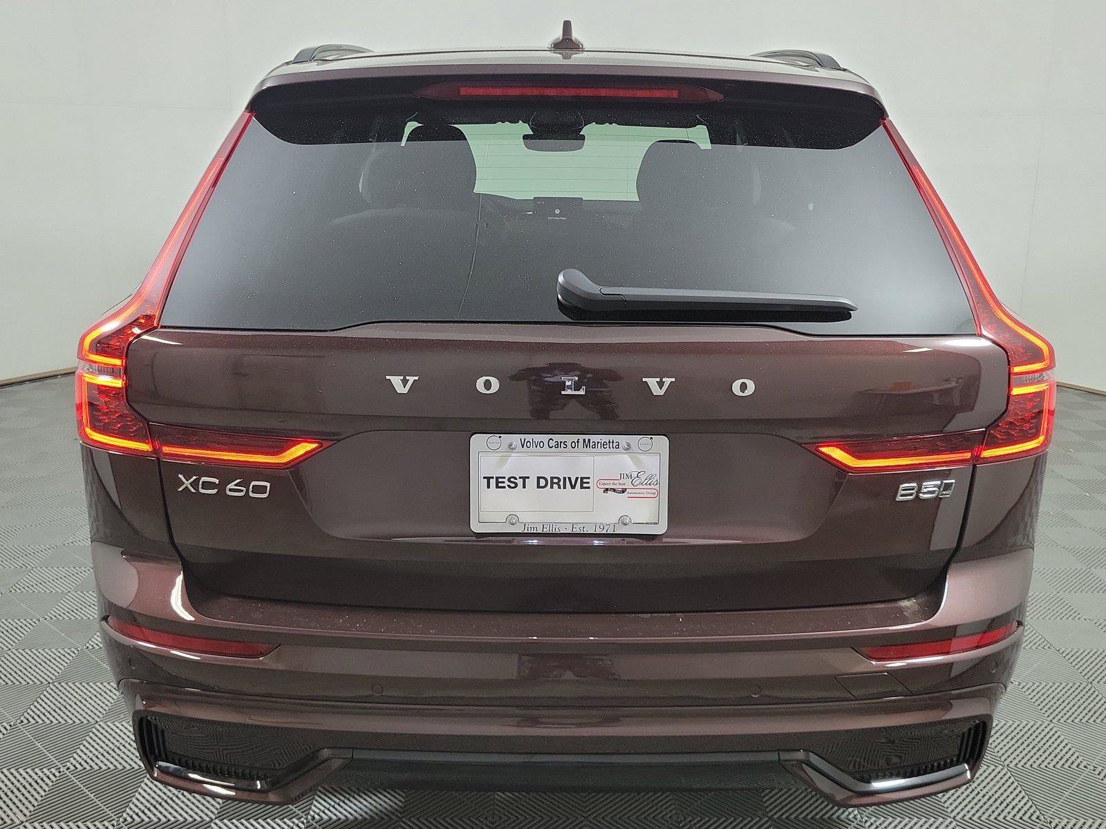 New 2026 Volvo XC60 B5 Plus w/ Climate Package AWD/4WD image 5