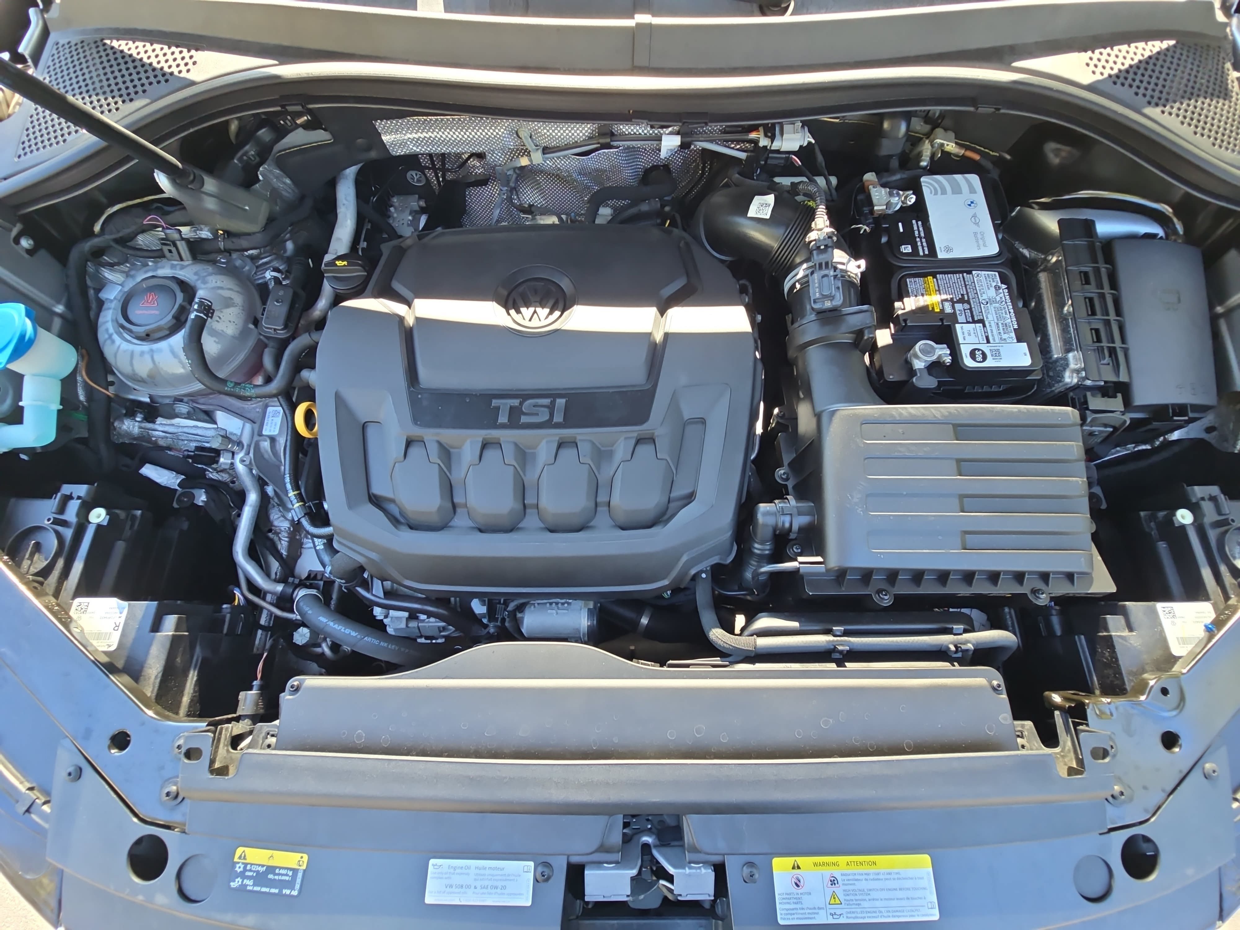 Certified 2022 Volkswagen Tiguan SE R-Line FWD image 33