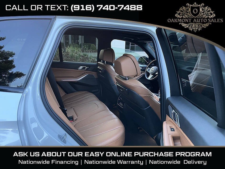 Used 2019 BMW X5 xDrive50i w/ M Sport Package AWD/4WD image 19