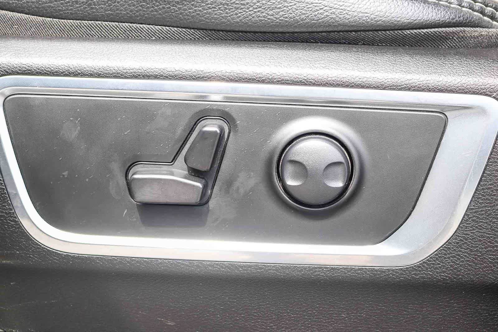 Used 2024 RAM 1500 Laramie RWD image 21