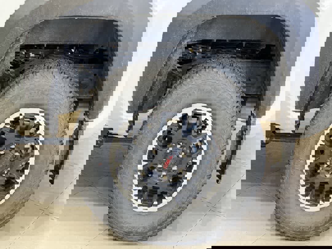 Used 2024 Toyota Tacoma TRD Off-Road image 13