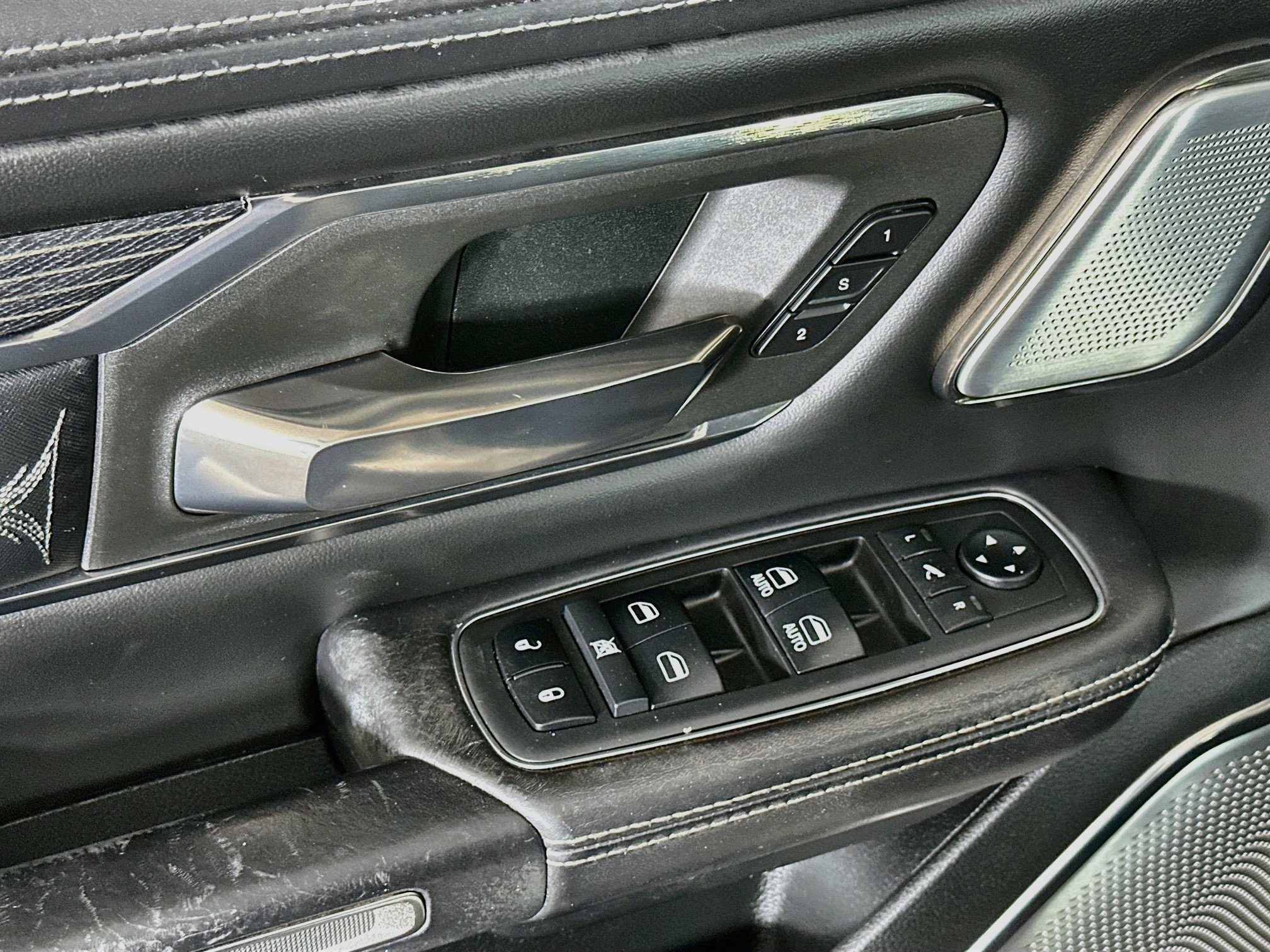 Used 2019 RAM 1500 Limited RWD image 15