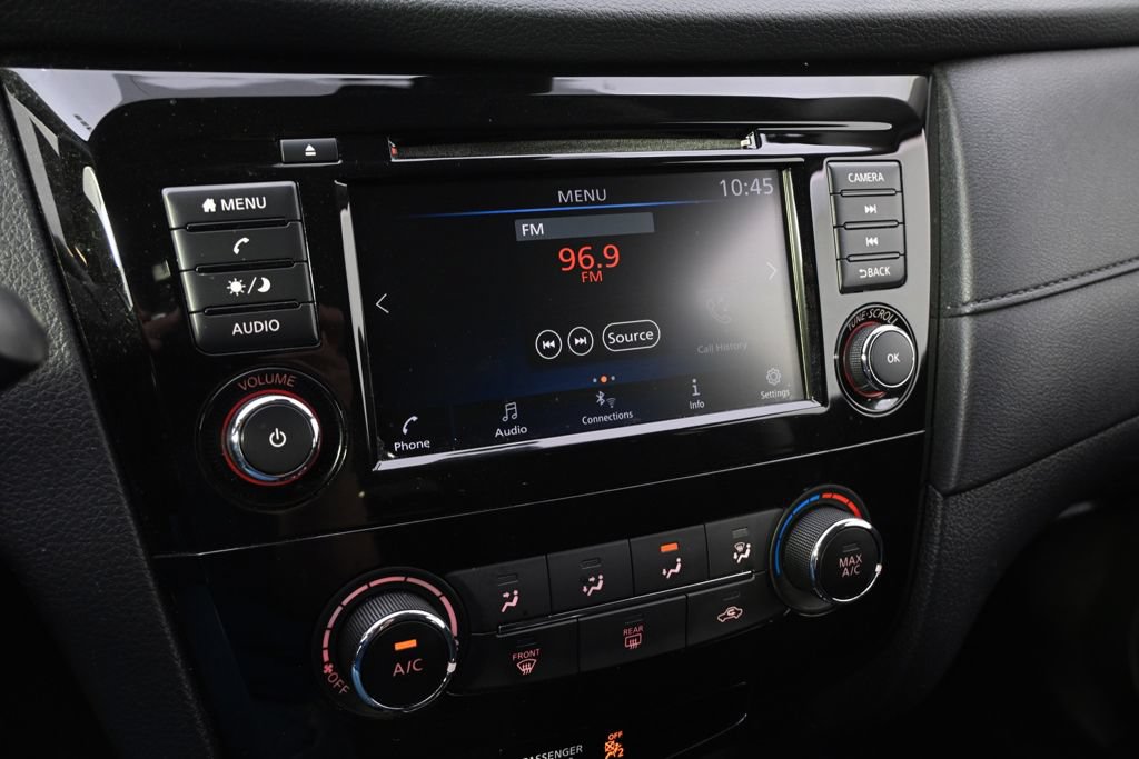 Used 2019 Nissan Rogue S AWD/4WD image 28