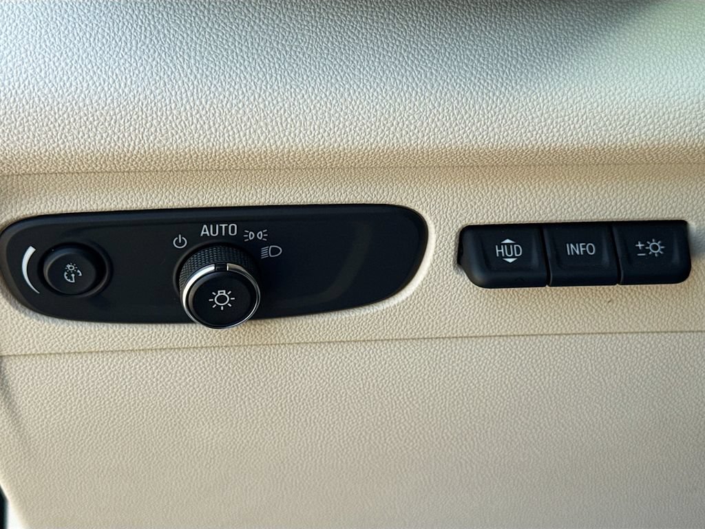 Used 2021 Buick Envision Avenir FWD image 10