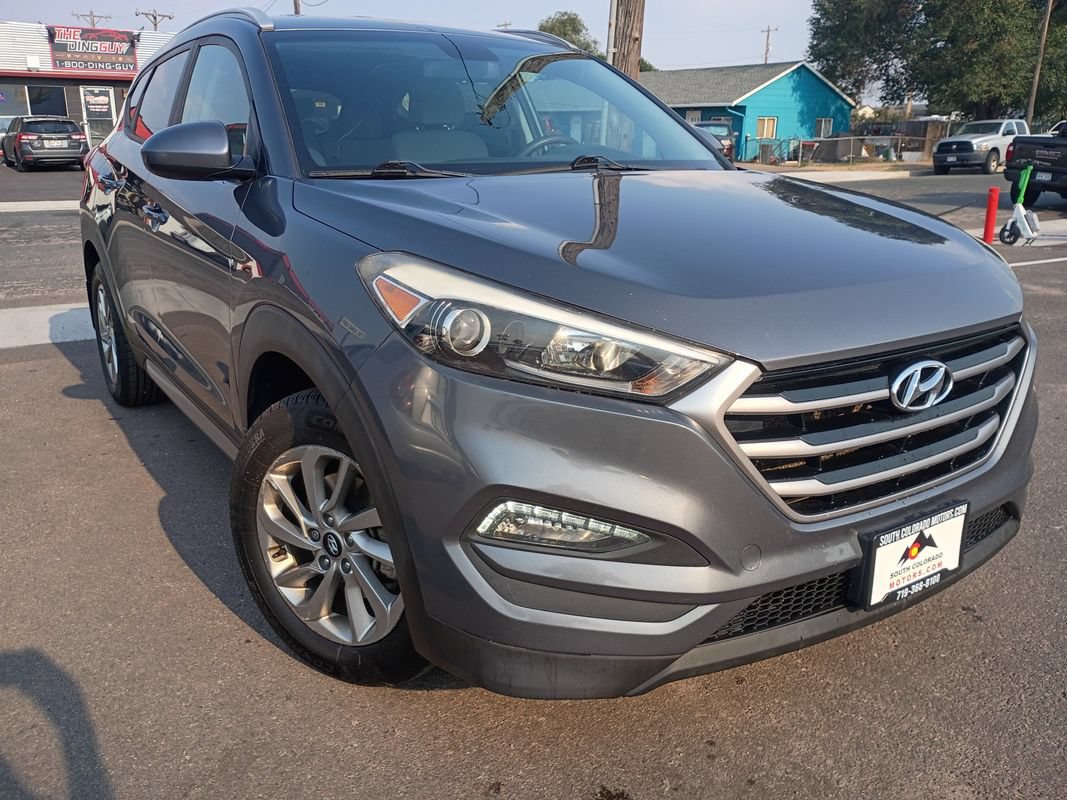 Used 2017 Hyundai Tucson SE w/ SE Popular Package 02 AWD/4WD image 1