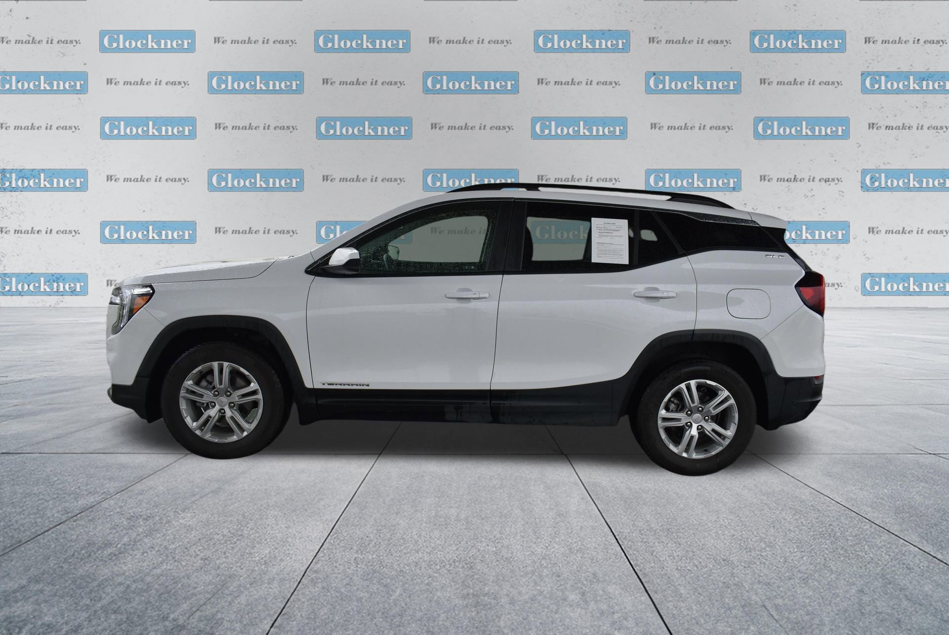 Used 2023 GMC Terrain SLE w/ Driver Convenience Package FWD image 10