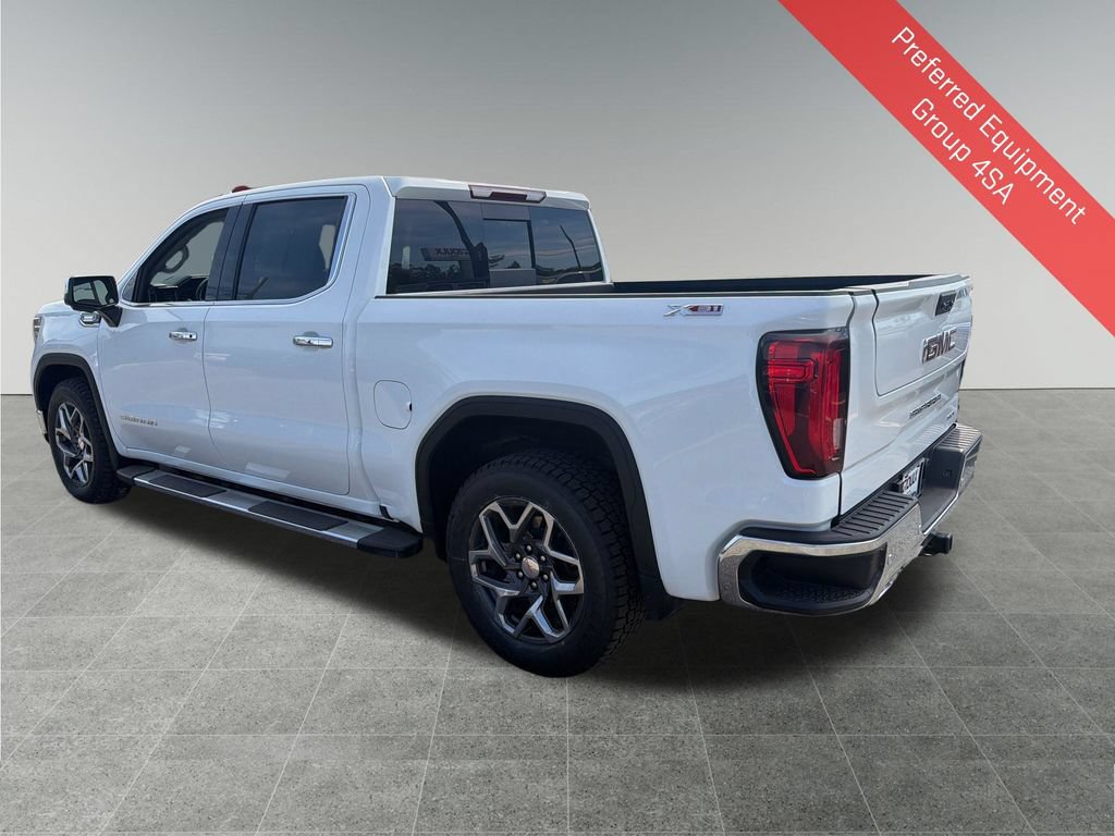 Used 2023 GMC Sierra 1500 SLT w/ SLT Premium Plus Package AWD/4WD image 4