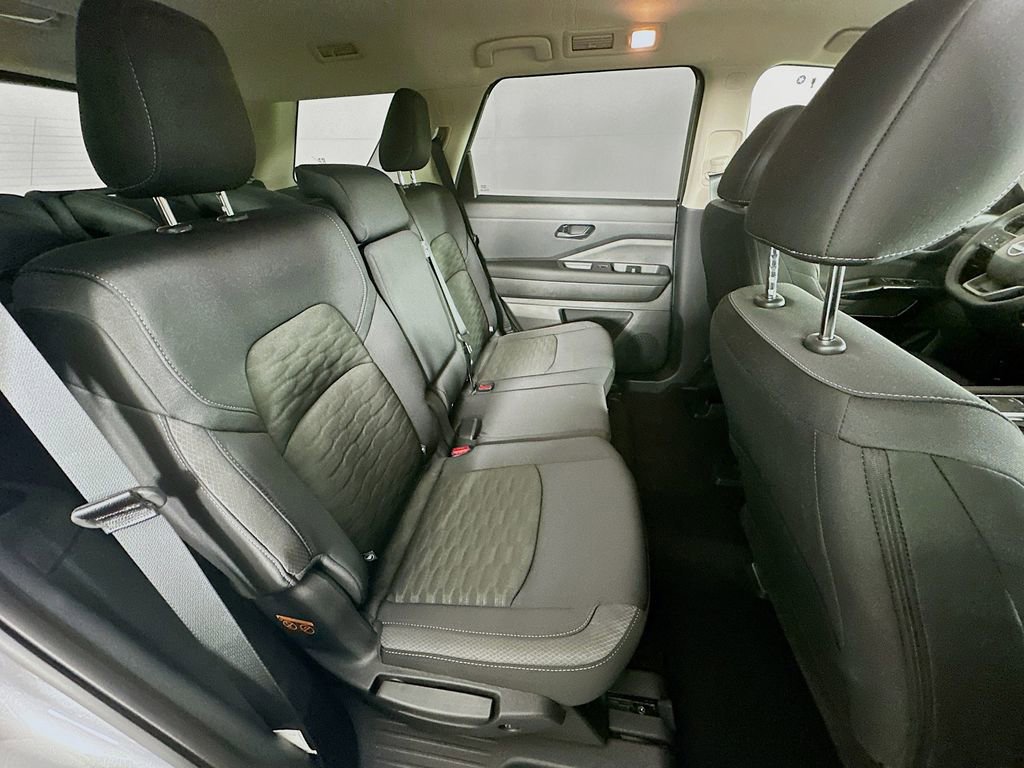 New 2026 Nissan Pathfinder SV image 34