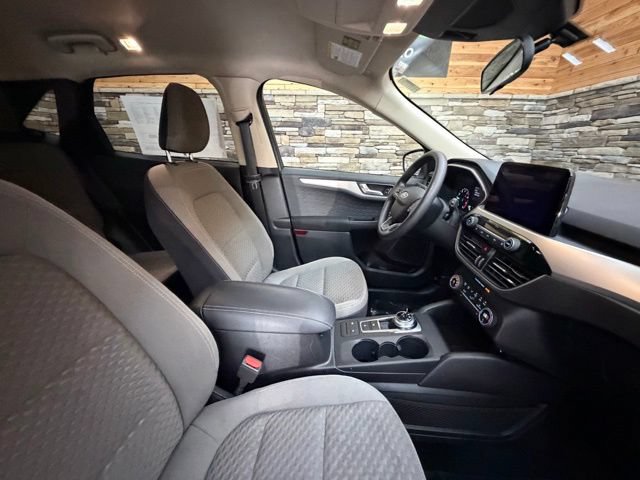 Used 2020 Ford Escape SE AWD/4WD image 16