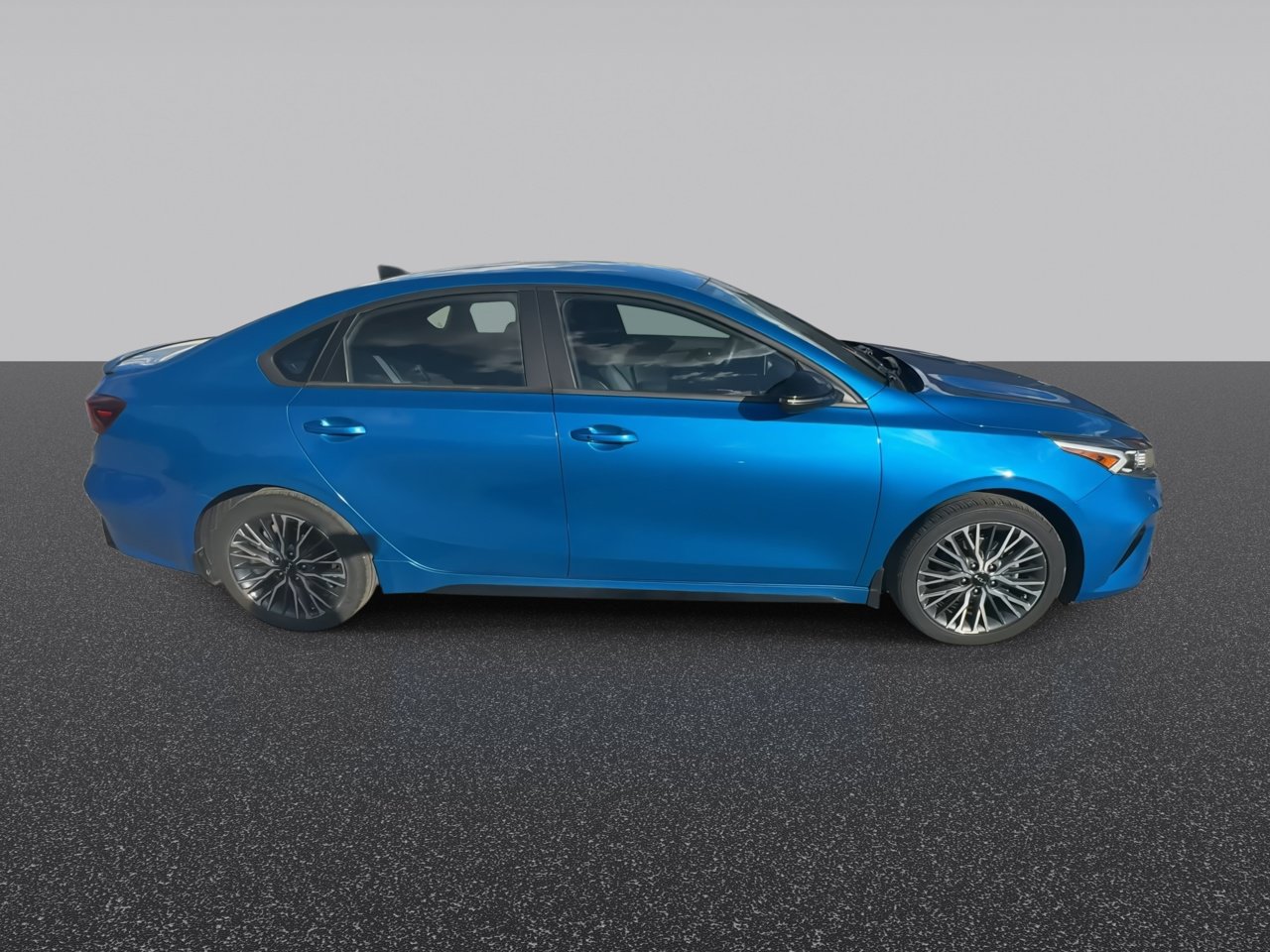 Used 2023 Kia Forte GT-Line w/ GT-Line Technology Package FWD image 10