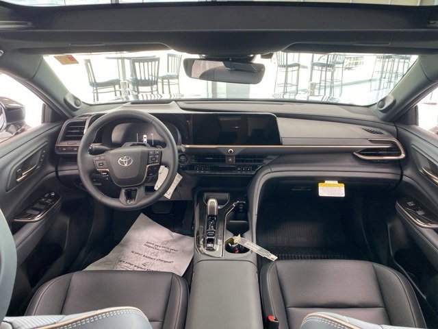 New 2026 Toyota Crown Platinum image 15