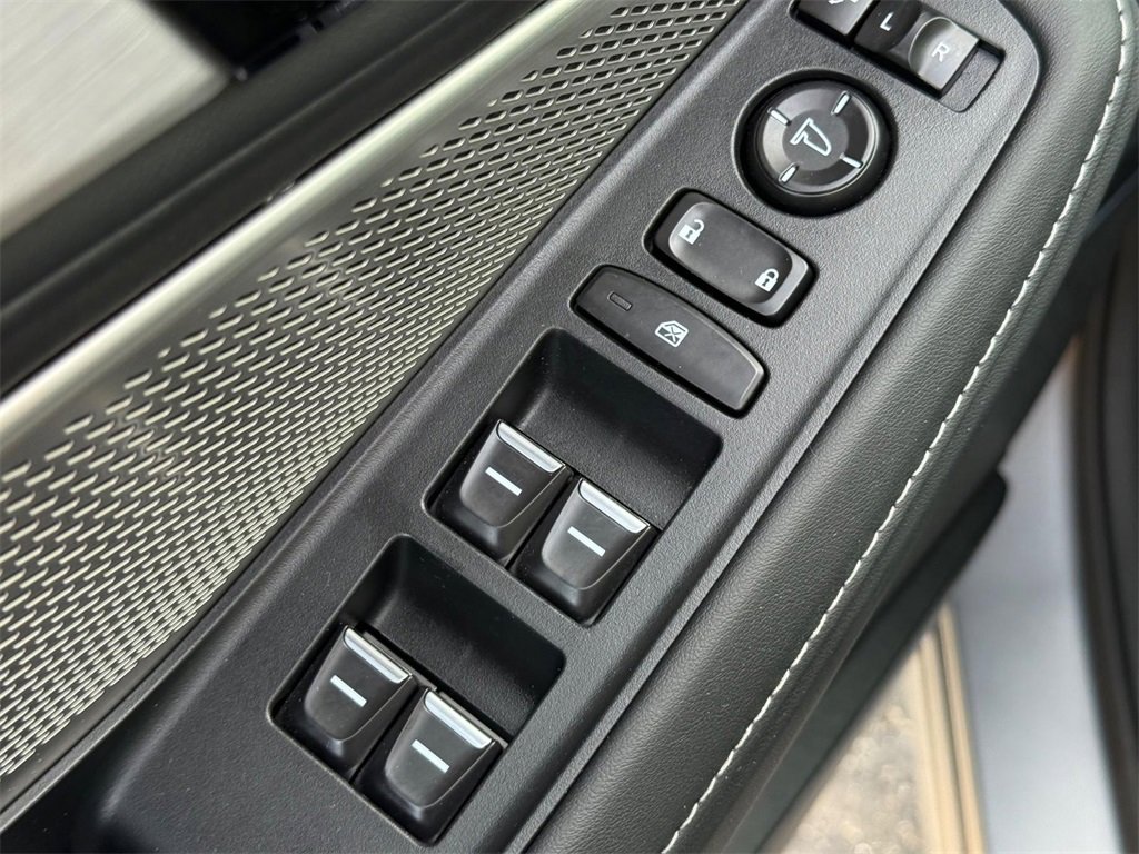 Certified 2023 Acura MDX FWD w/ Technology Package image 23