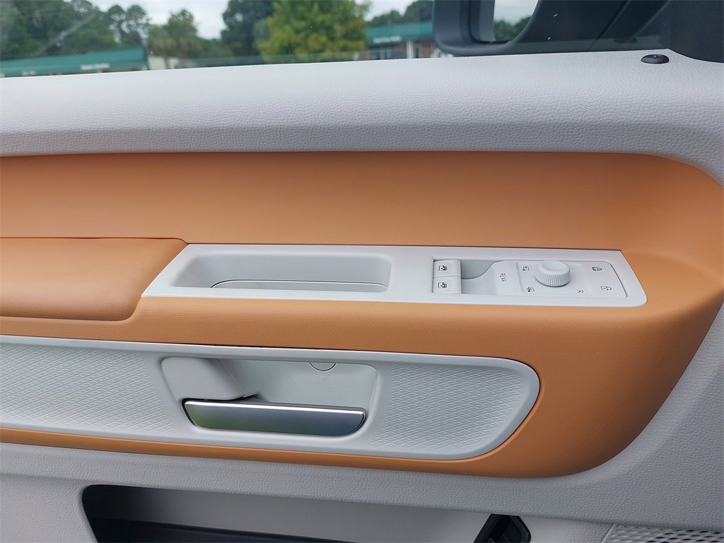 New 2025 Volkswagen ID. Buzz 1st Edition image 13