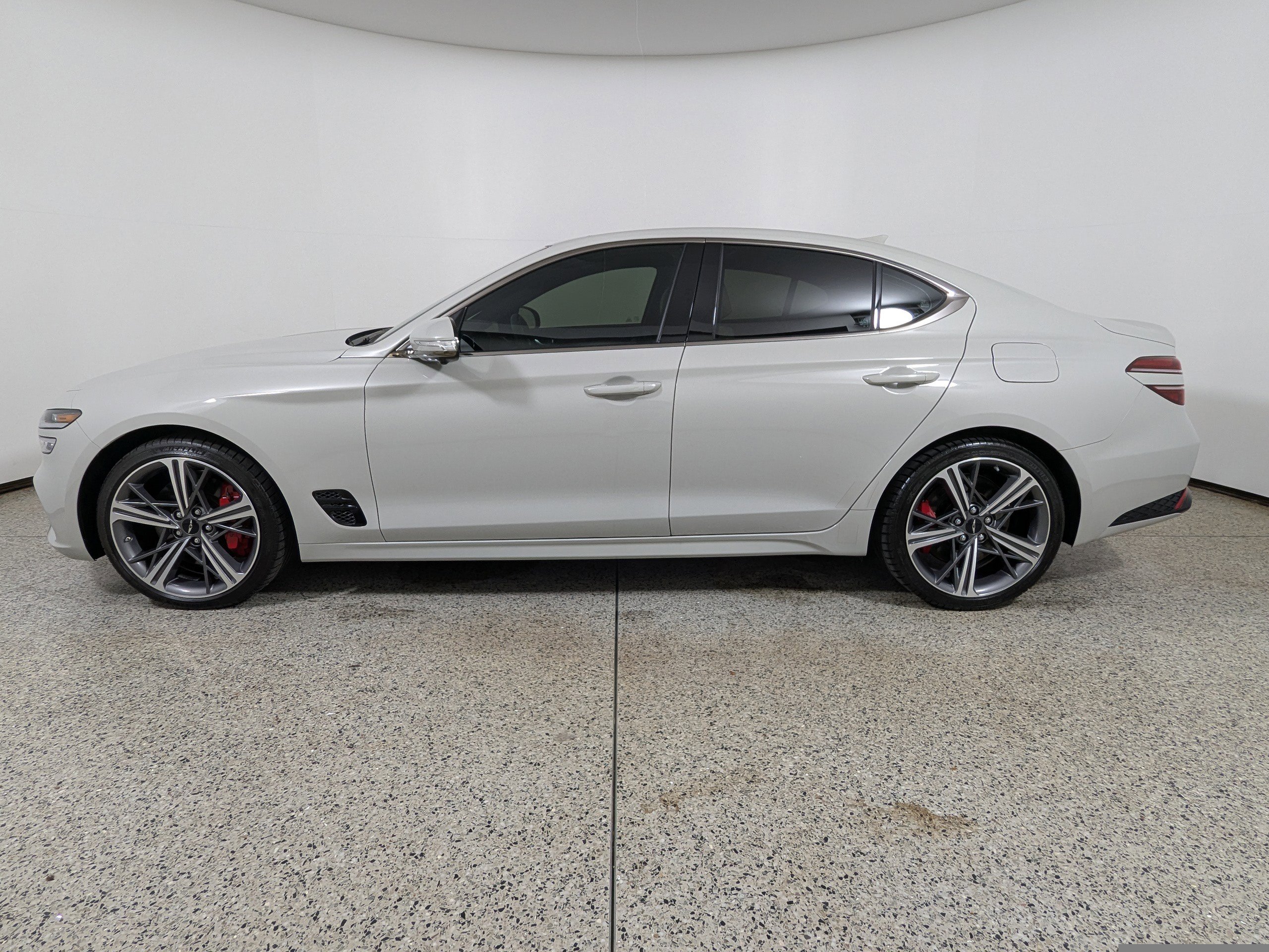 Used 2025 Genesis G70 3.3T Advanced w/ Sport Prestige Package RWD image 35