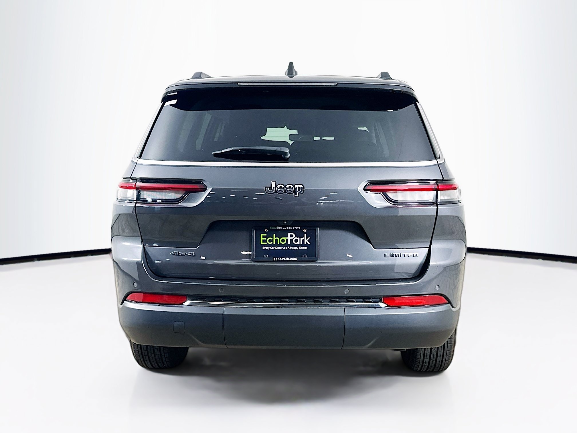 Used 2023 Jeep Grand Cherokee L Limited AWD/4WD image 7