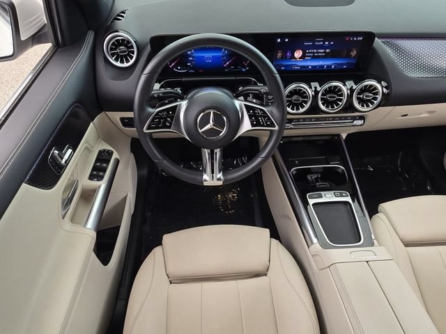 Used 2025 Mercedes-Benz GLA 250 image 12