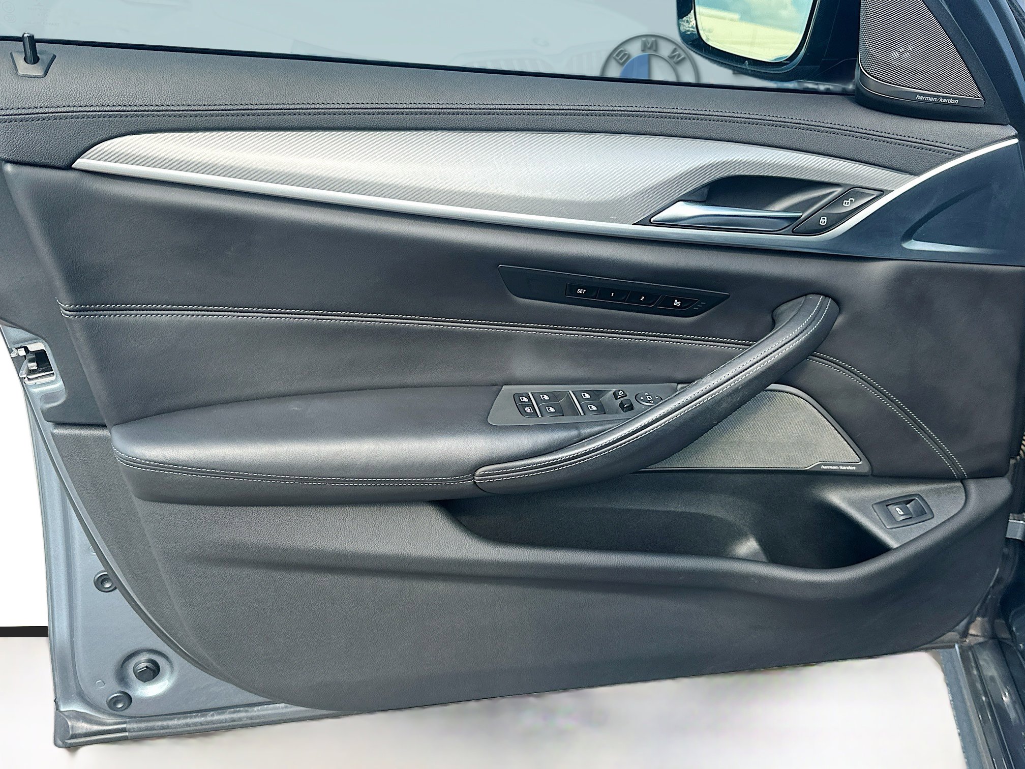 Used 2019 BMW M5 w/ Executive Package image 21