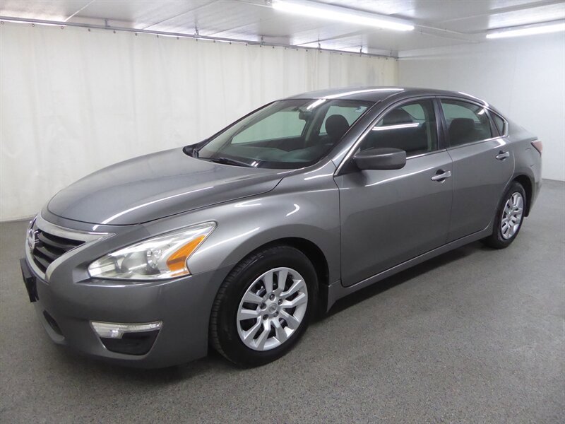 Used 2015 Nissan Altima 2.5 S w/ Power Driver Seat Package FWD image 3