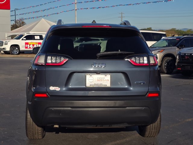 Used 2020 Jeep Cherokee Latitude w/ Cold Weather Group FWD image 4