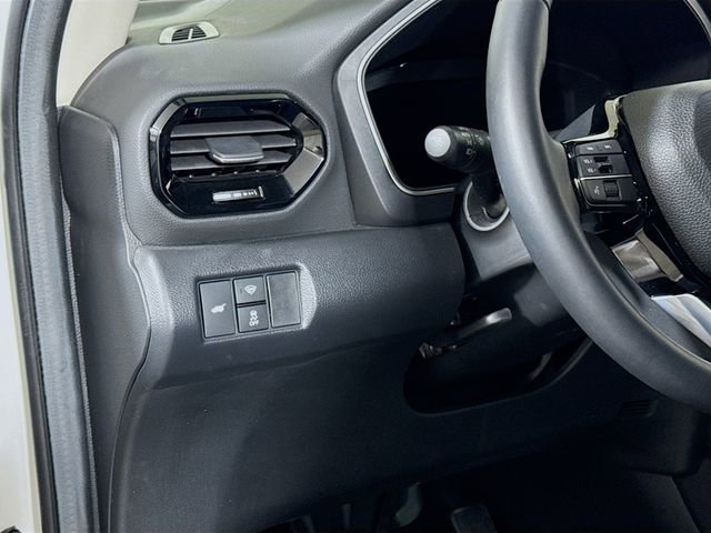 Used 2025 Honda Pilot Elite image 8