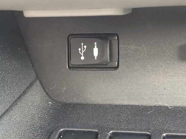 Used 2015 Toyota Highlander XLE FWD image 23