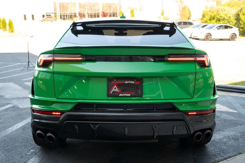 Used 2023 Lamborghini Urus Performante AWD/4WD image 7