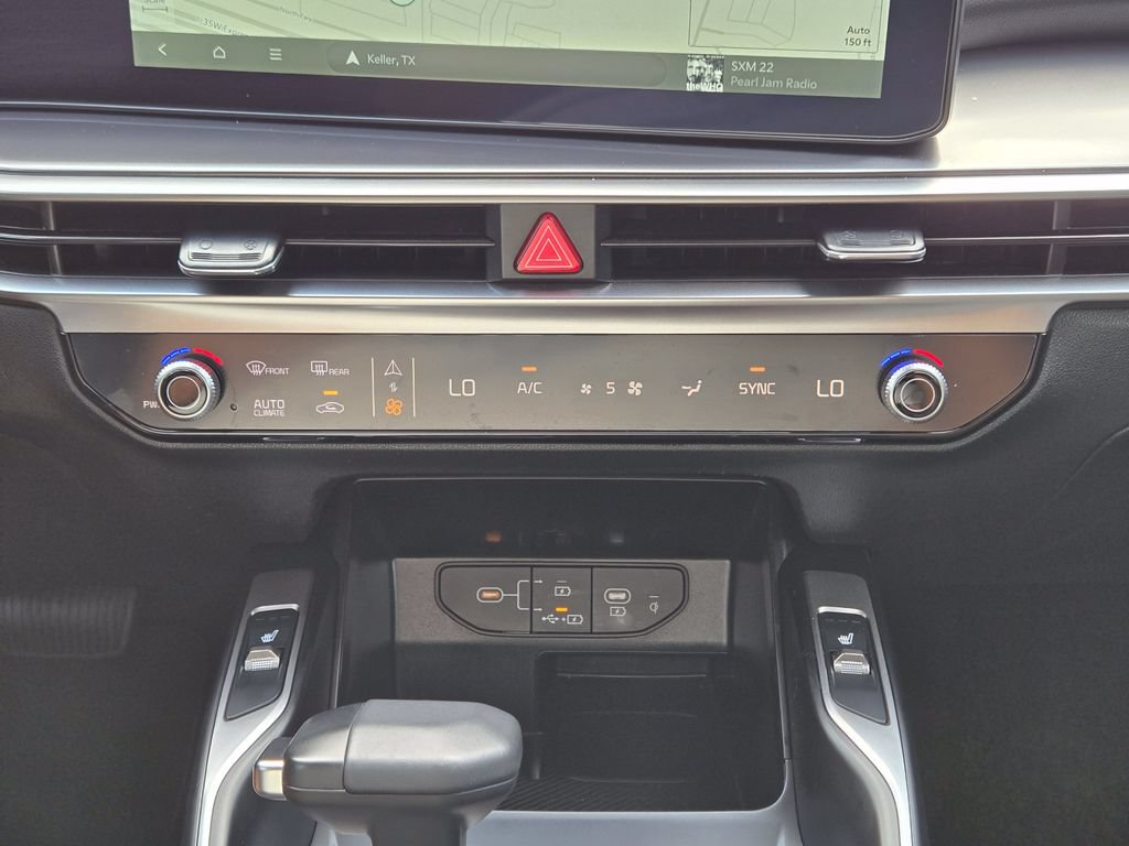New 2025 Kia Sorento S AWD/4WD image 16
