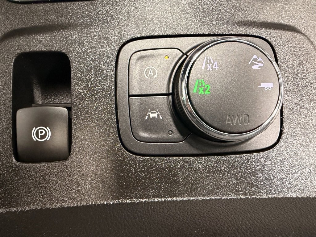 Used 2024 Chevrolet Traverse Premier image 44