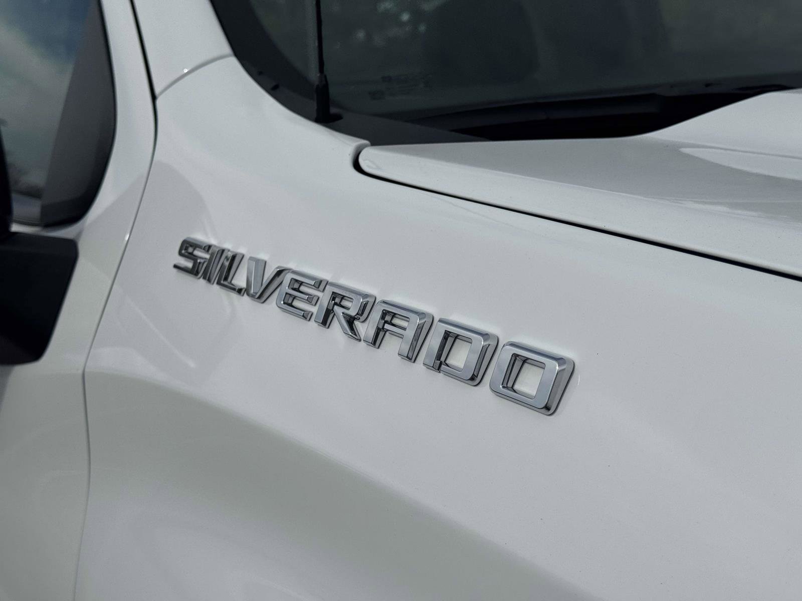 Used 2025 Chevrolet Silverado 1500 W/T image 10