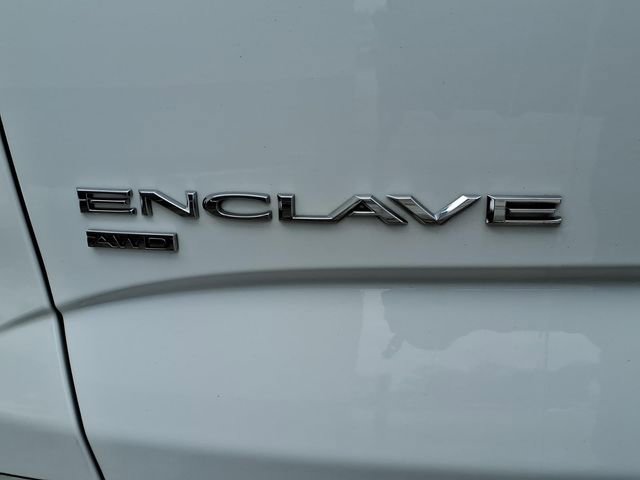 Used 2023 Buick Enclave Essence image 11