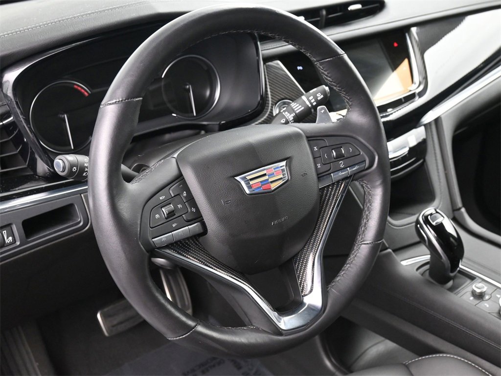 Certified 2023 Cadillac XT6 Sport w/ LPO, ONYX Package image 10