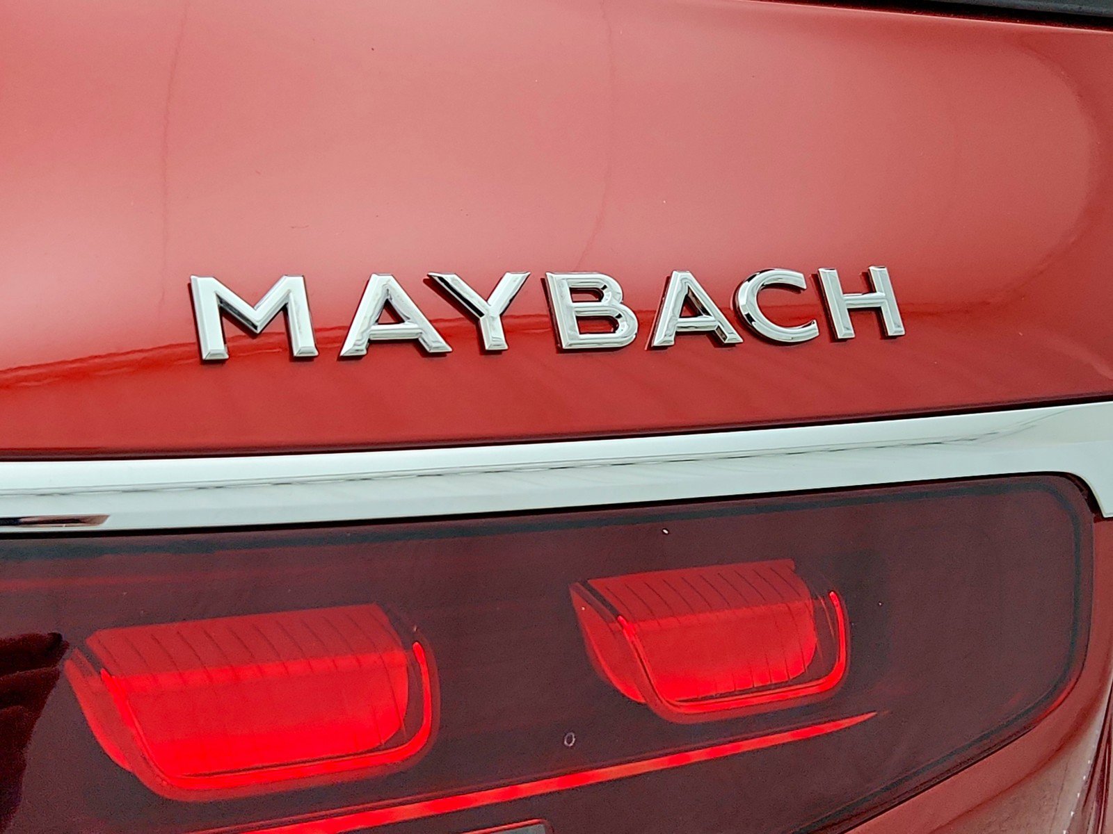 Used 2024 Mercedes-Benz Maybach GLS 600 4MATIC image 37