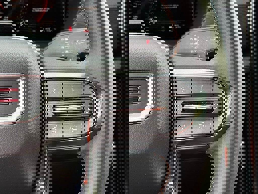 Used 2024 GMC Acadia AT4 w/ Super Cruise Package image 33