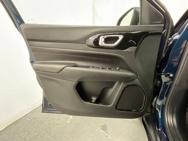 New 2026 Jeep Compass Trailhawk AWD/4WD image 9
