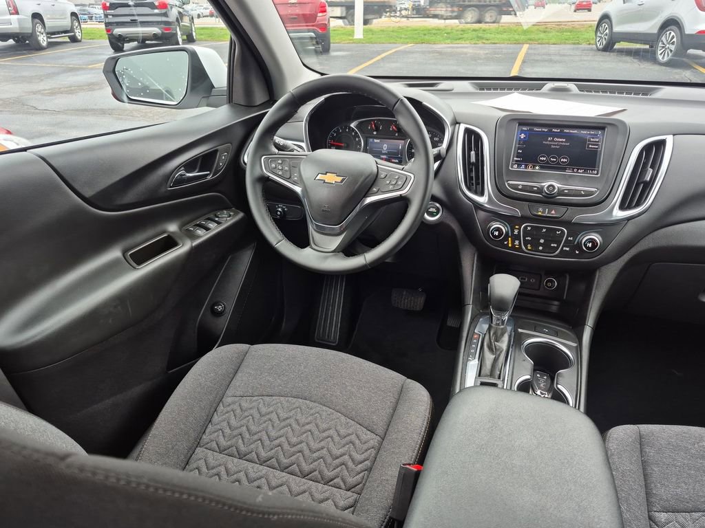 Certified 2024 Chevrolet Equinox LT FWD image 13