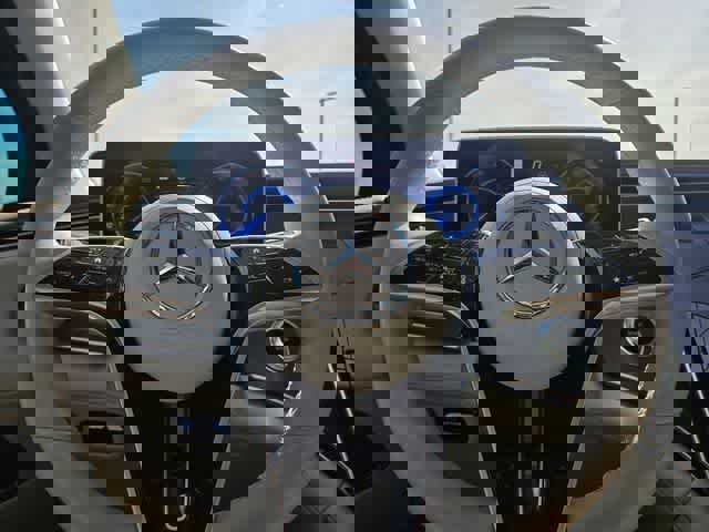 Used 2023 Mercedes-Benz EQS 450+ 4MATIC SUV w/ AMG Line Exterior Package image 23