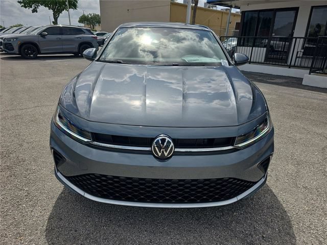 New 2026 Volkswagen Jetta SE FWD image 2