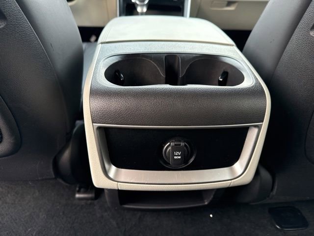 Used 2023 Kia Carnival LX image 35