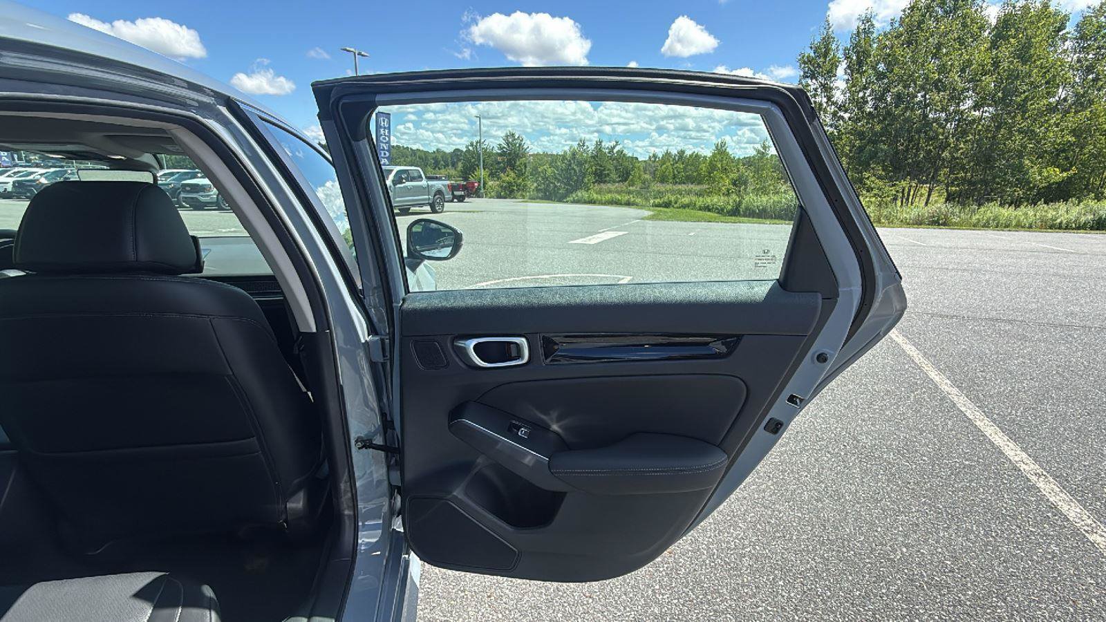 Used 2024 Honda Civic Touring image 18