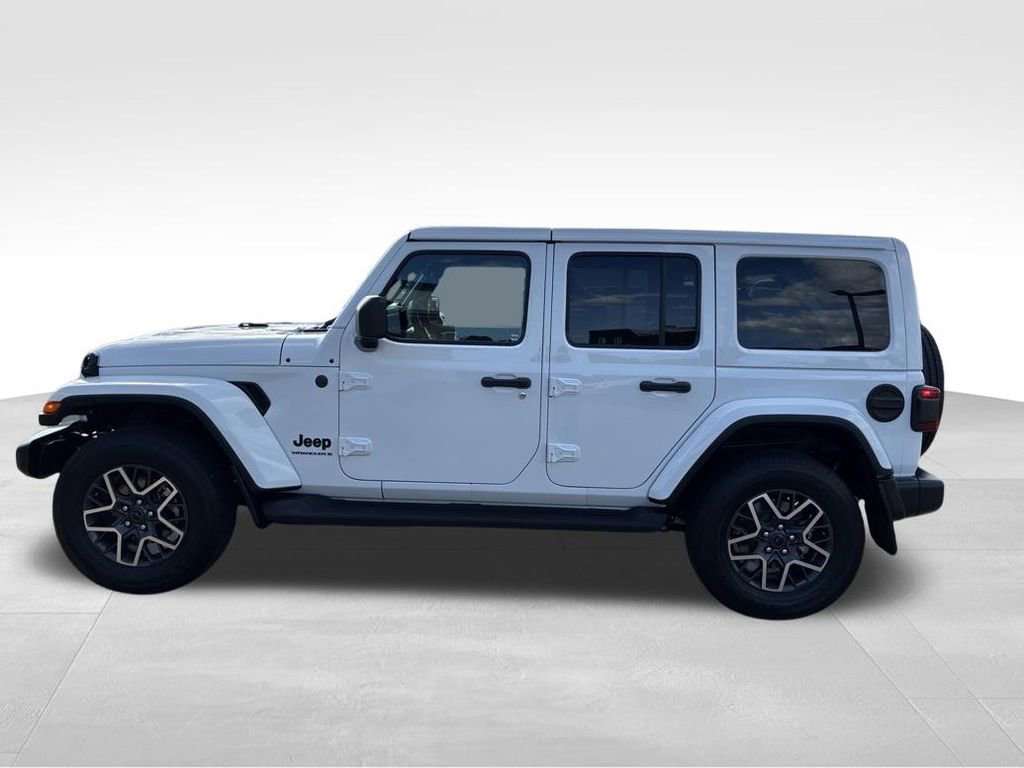 Used 2026 Jeep Wrangler Sahara image 2