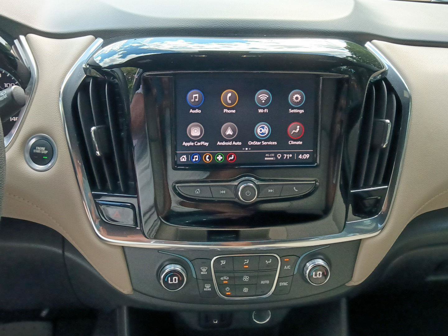 Used 2023 Chevrolet Traverse LS w/ Safety Package FWD image 15