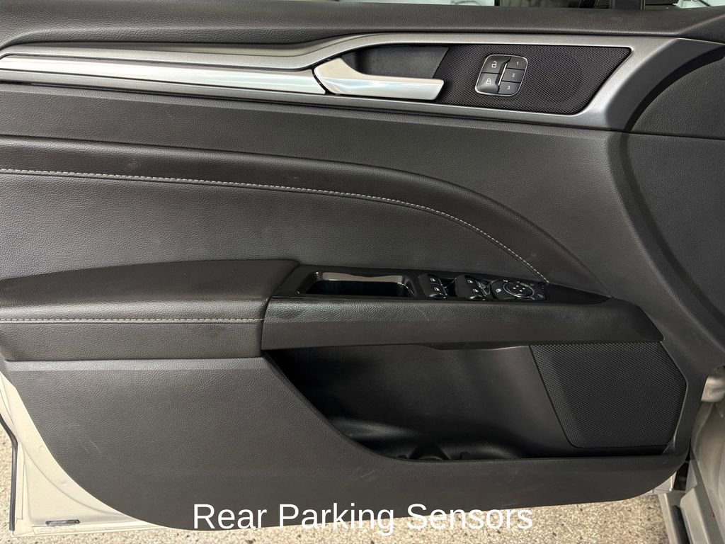 Used 2015 Ford Fusion Titanium FWD image 11