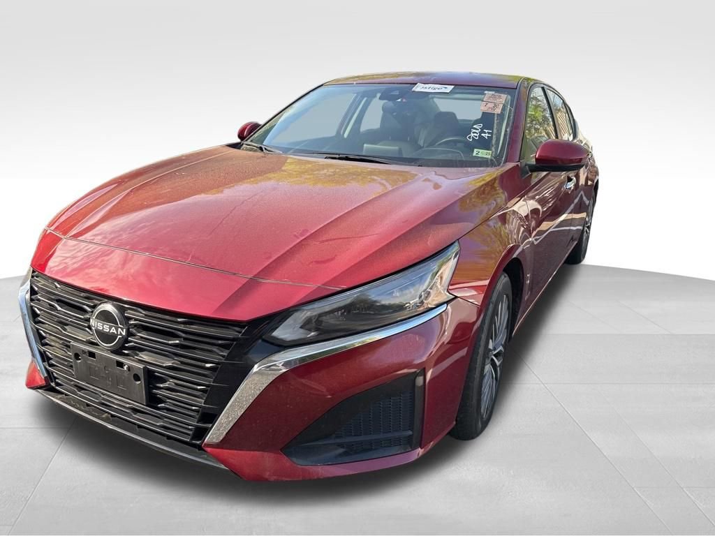 Used 2023 Nissan Altima 2.5 SV image 3